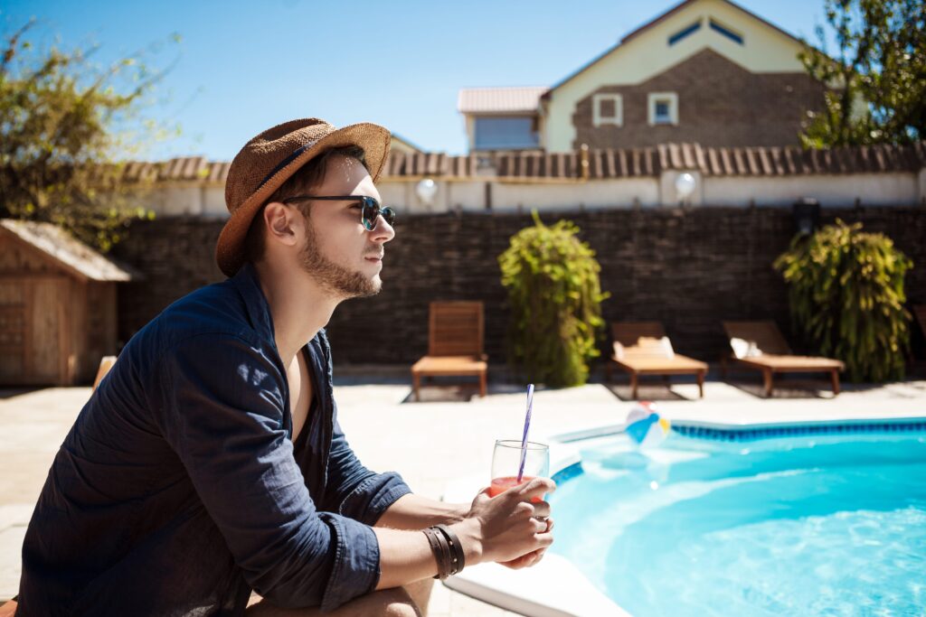 Guide to Pool Screen